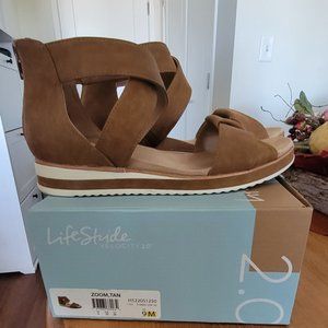 LifeStride Velocity 2.0 Zoom Platform Sandal- Size 9, Tan Color